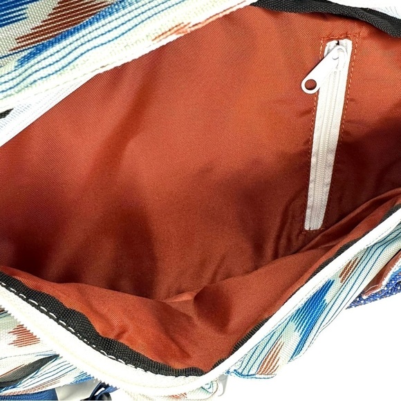 Kavu Rope Sling Bag River Ikat Canvas Shoulder Handbag Purse Travel NEW - Picture 8 of 10